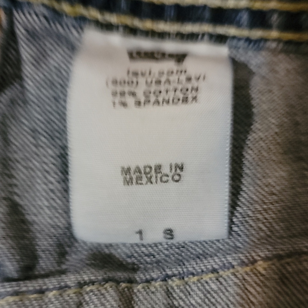 Jeans - Picture 3 of 4